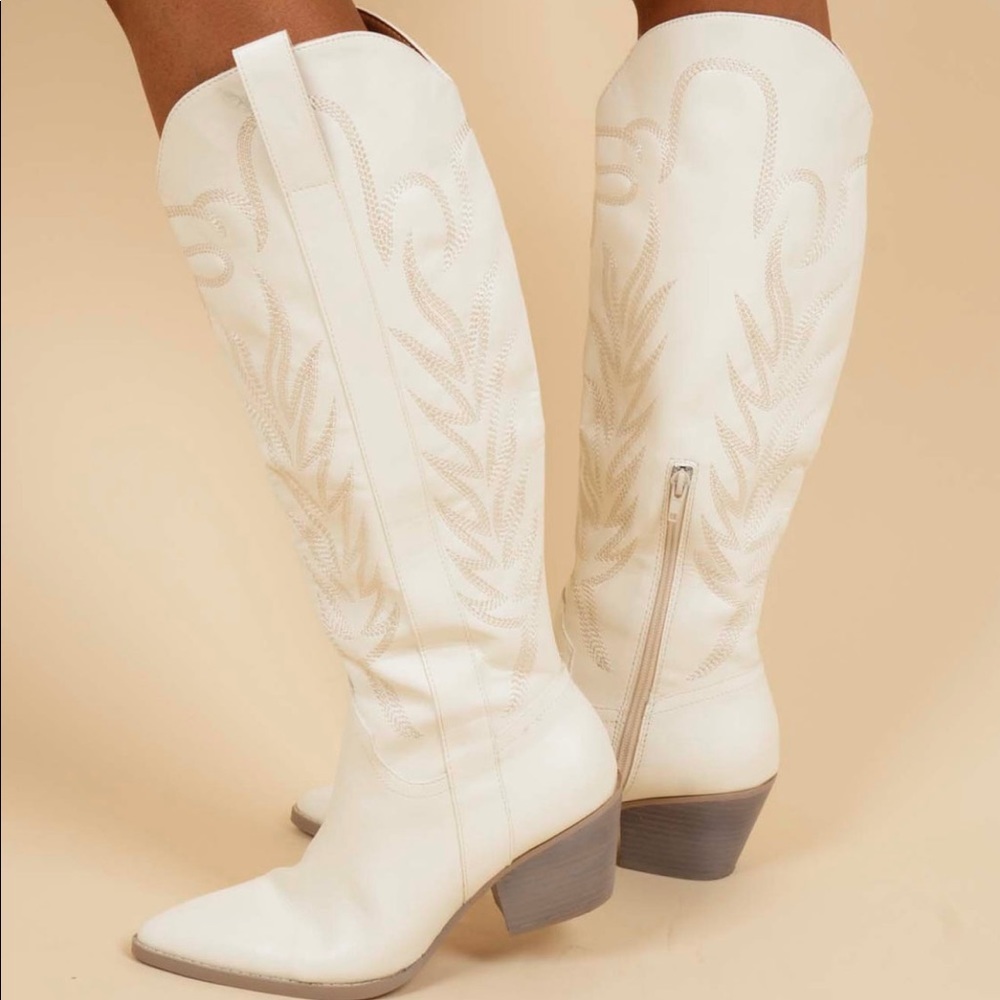 White western cowgirl boots